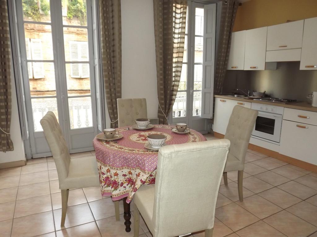 Le Logis De La Cathedrale Apartment Albi Bagian luar foto