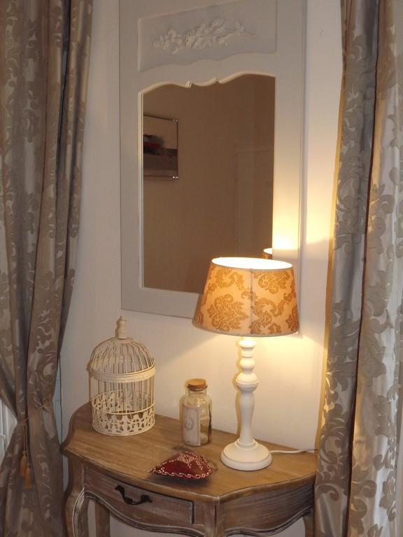 Le Logis De La Cathedrale Apartment Albi Ruang foto
