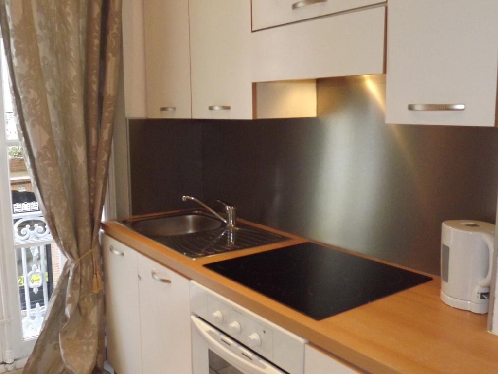 Le Logis De La Cathedrale Apartment Albi Ruang foto